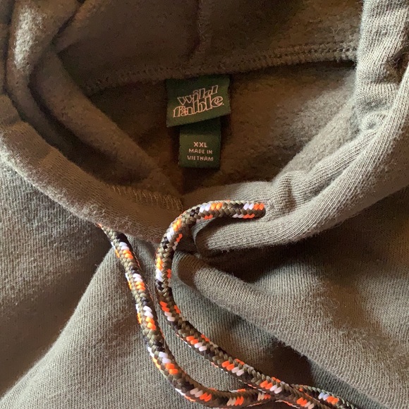 XXL Wild Fable Sweatshirt - Picture 3 of 4